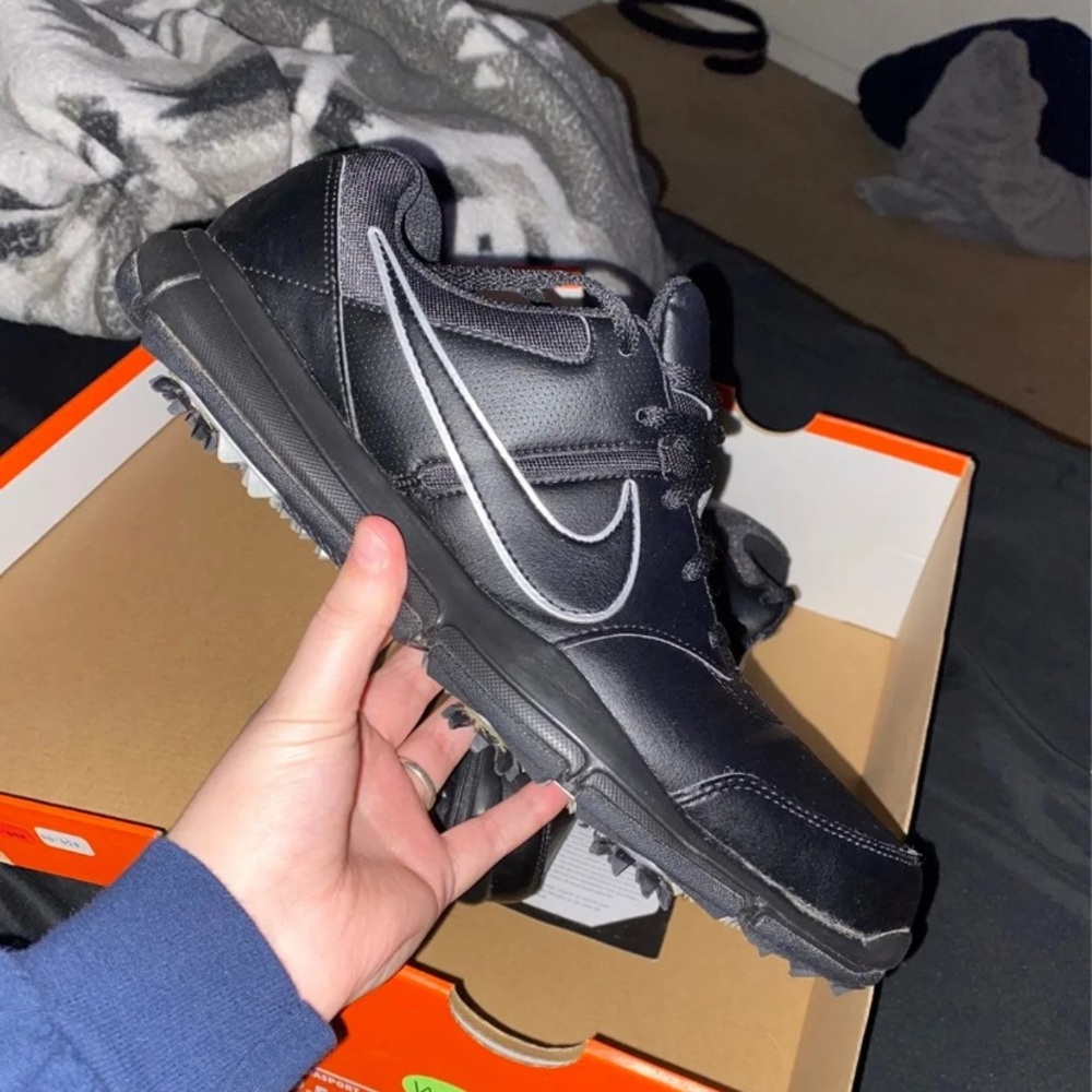Nike men’s golf shoes
